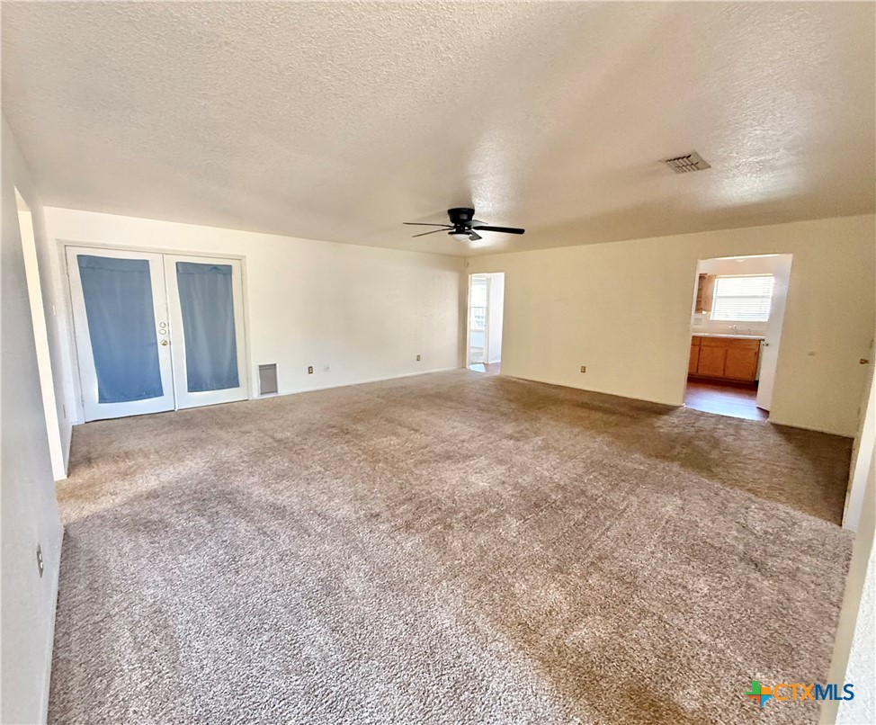 4504 Aspen Drive Property Photo 2