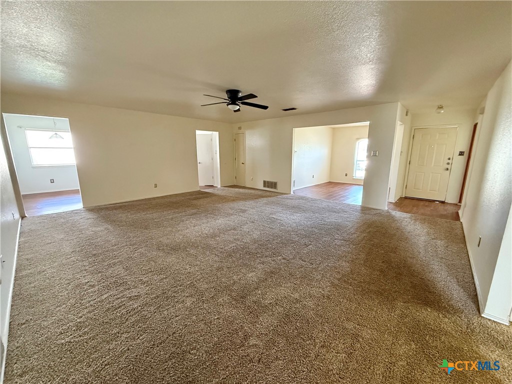 4504 Aspen Drive Property Photo 3