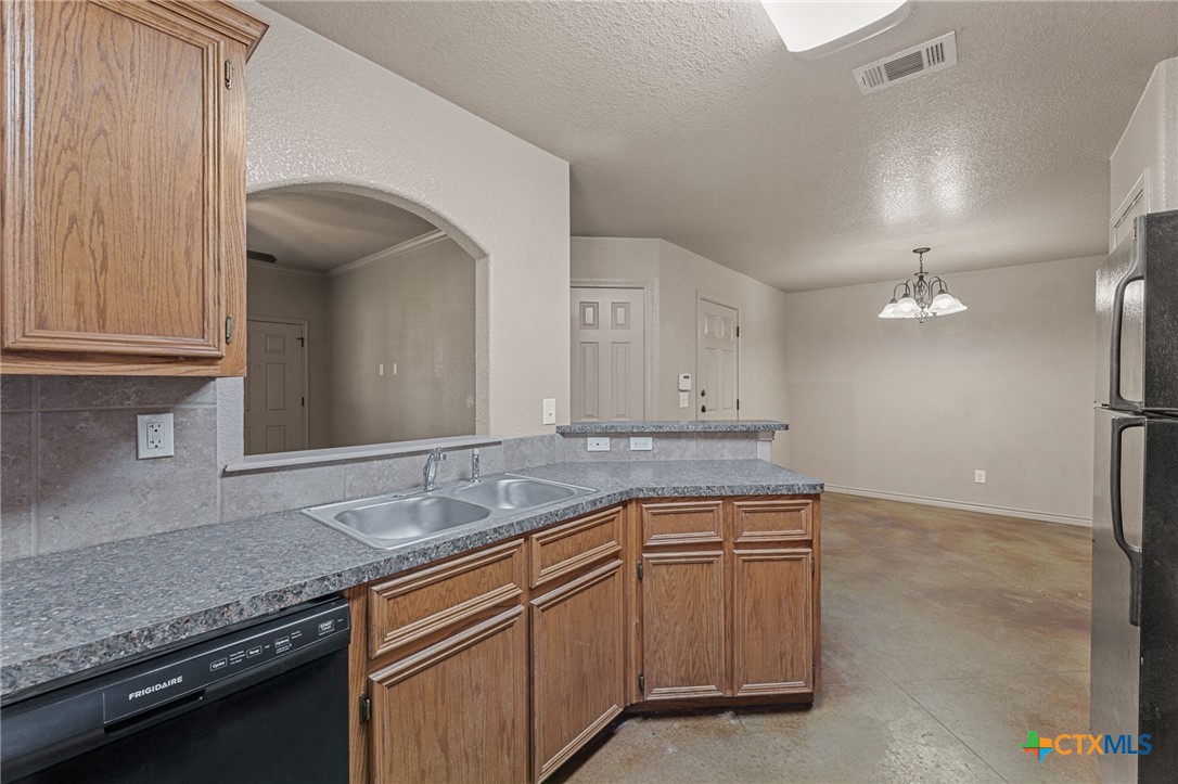 609 Karey Drive A Property Photo 9