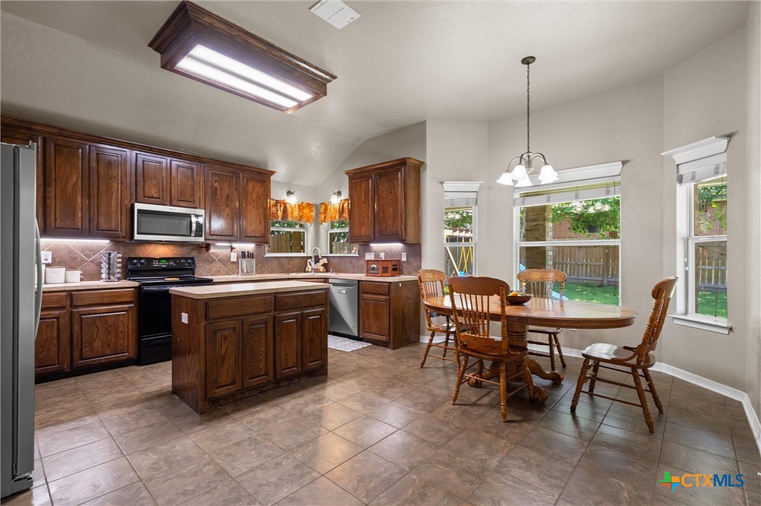 810 S Heather Marie Court Property Photo 11
