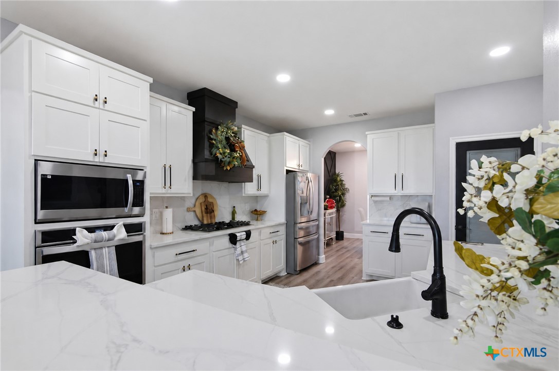 2466 Parsons Road Property Photo 4
