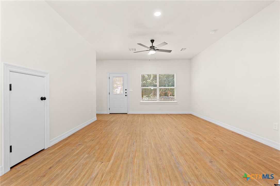 209 S 18th Street C Property Photo 9