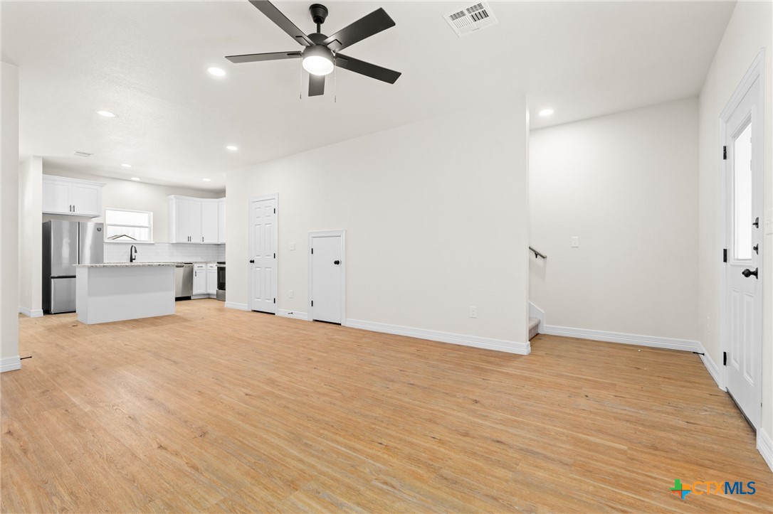 209 S 18th Street C Property Photo 10