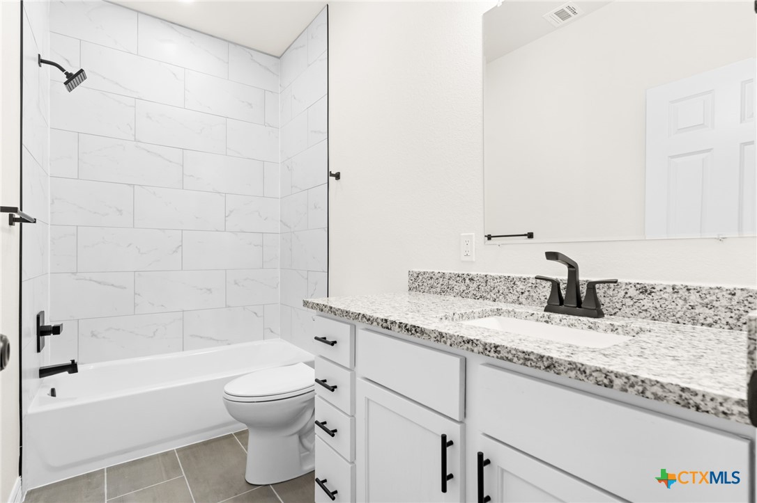 209 S 18th Street C Property Photo 20