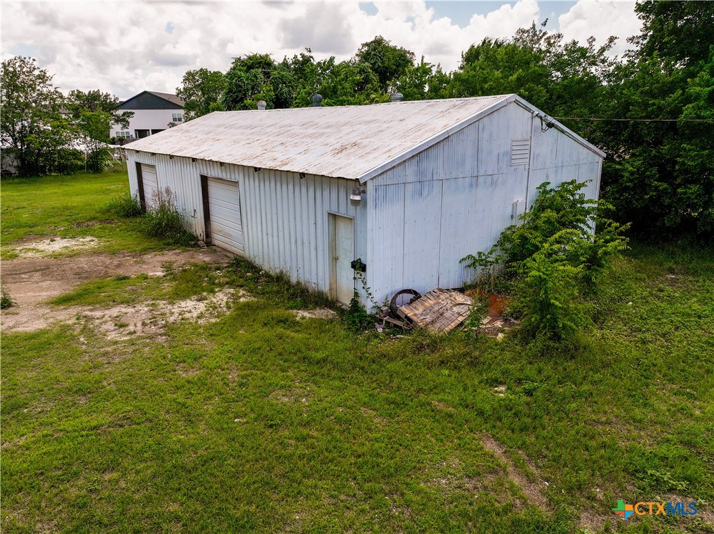 1711b Holland Road Property Photo 7