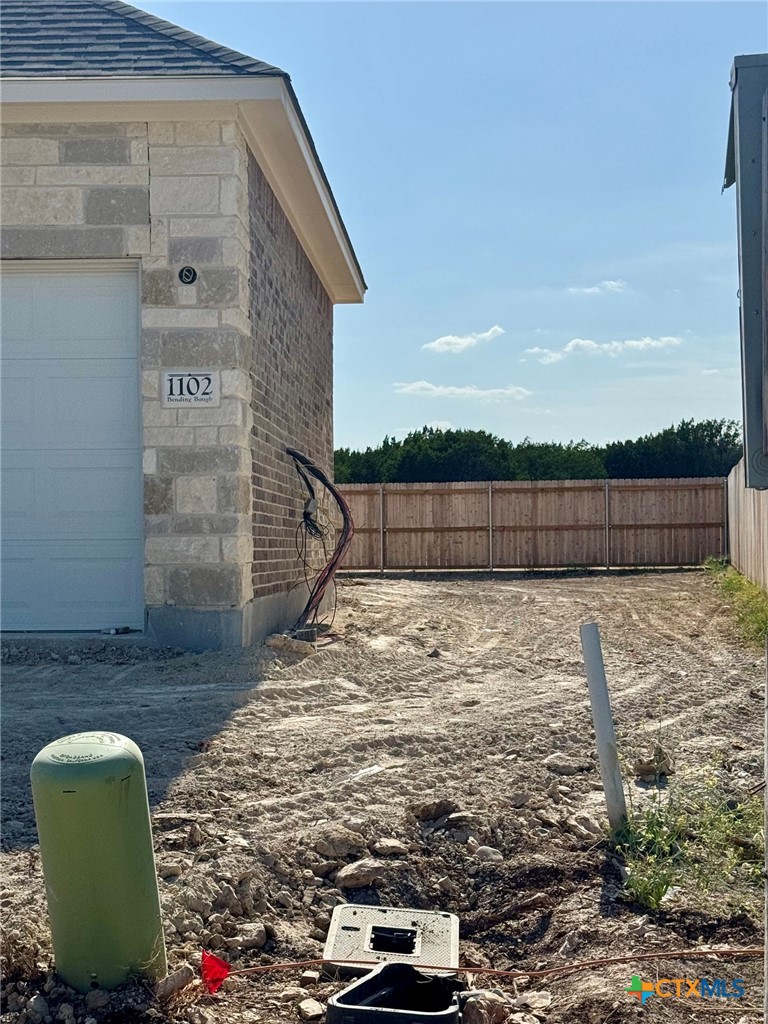 1102 Bending Bough Way Property Photo 6