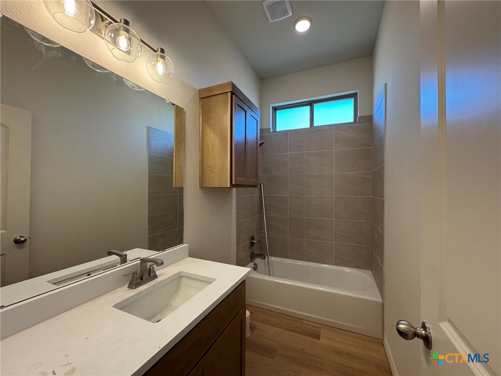 1102 Bending Bough Way Property Photo 12