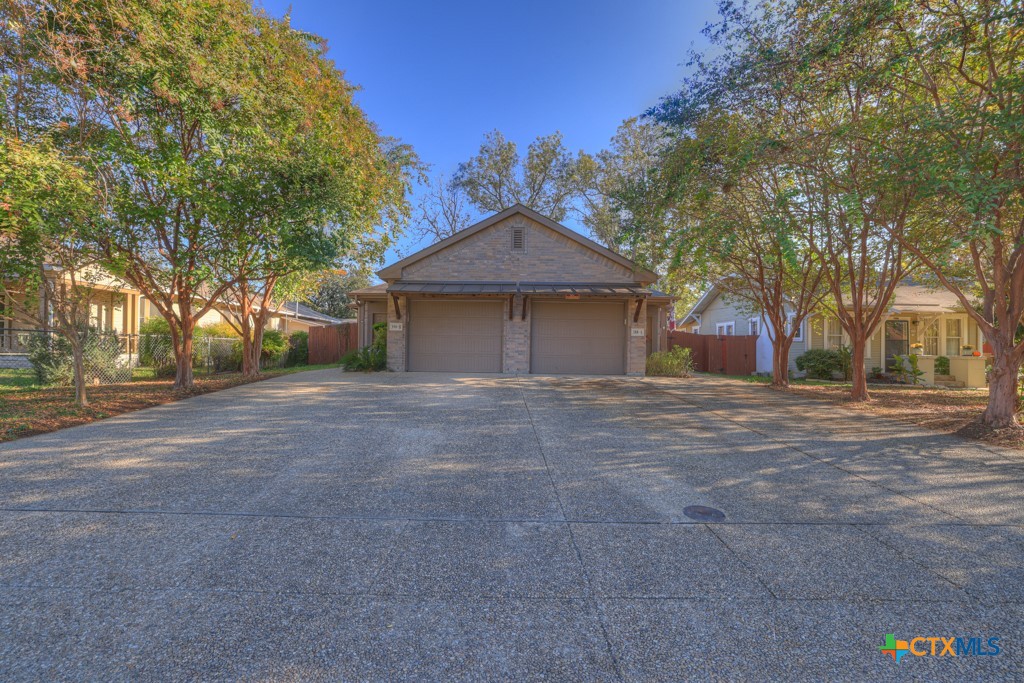 388 E Faust Street Property Photo 2