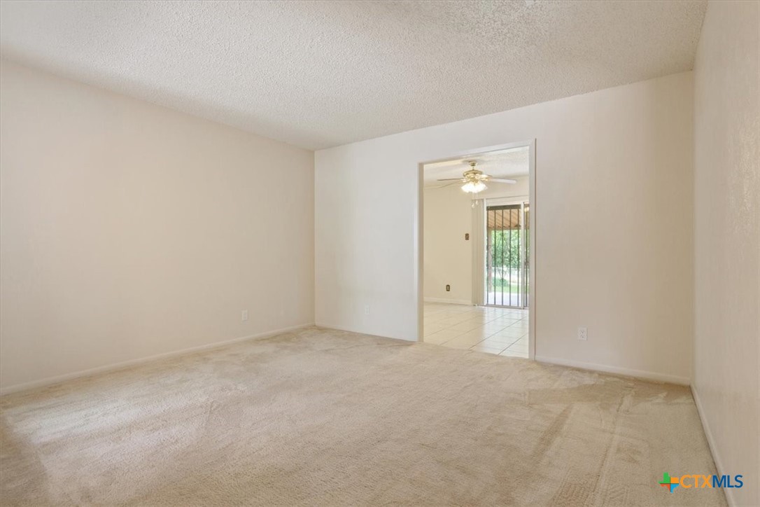 1906 Willowbend Drive Property Photo 4