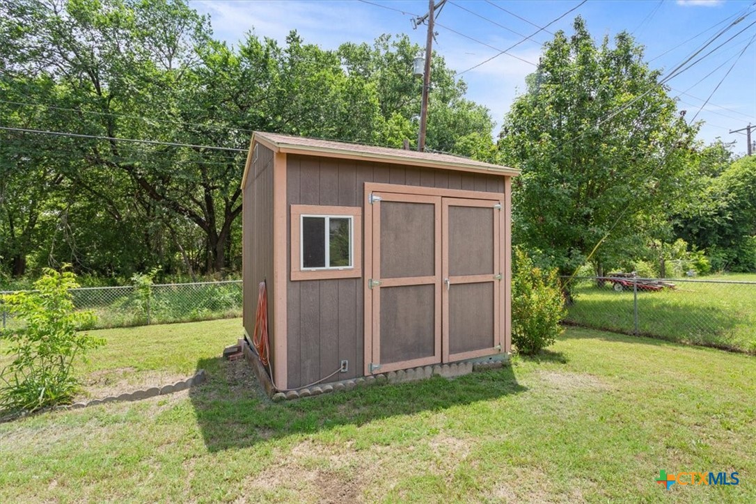 1906 Willowbend Drive Property Photo 35
