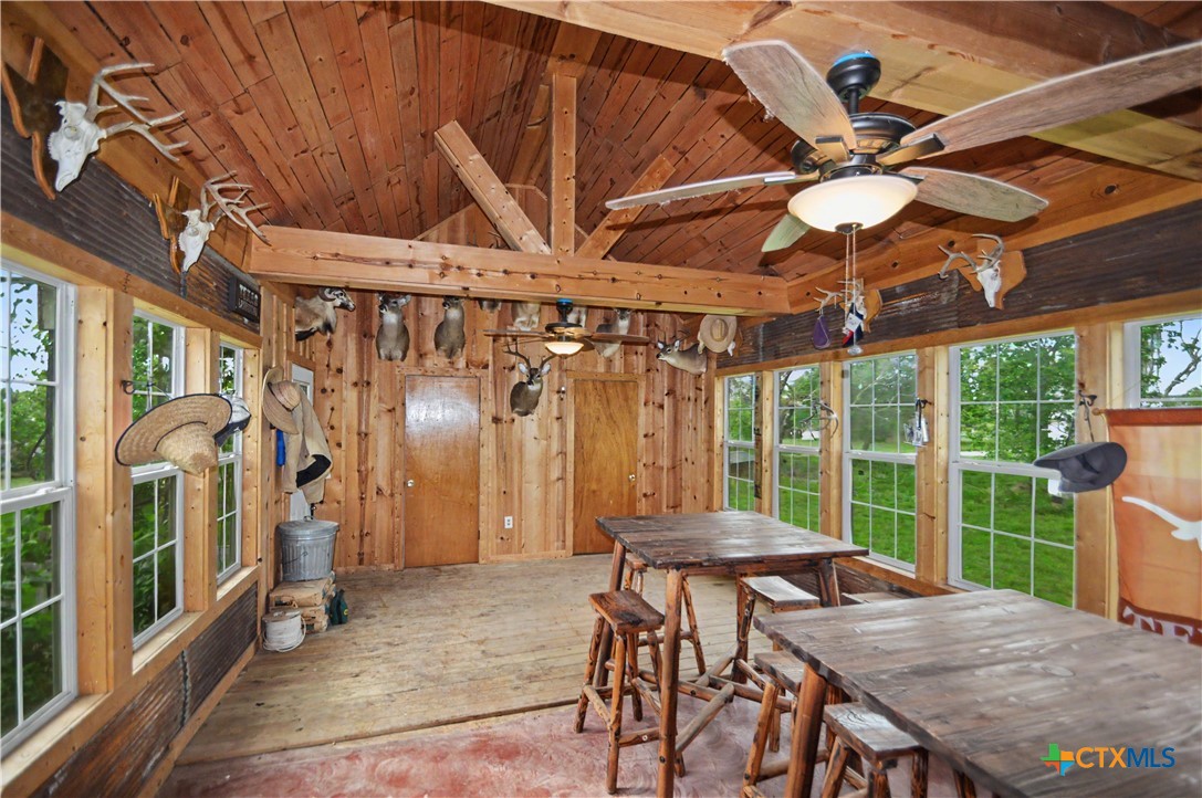 1312 Fm 581 Highway Property Photo 11