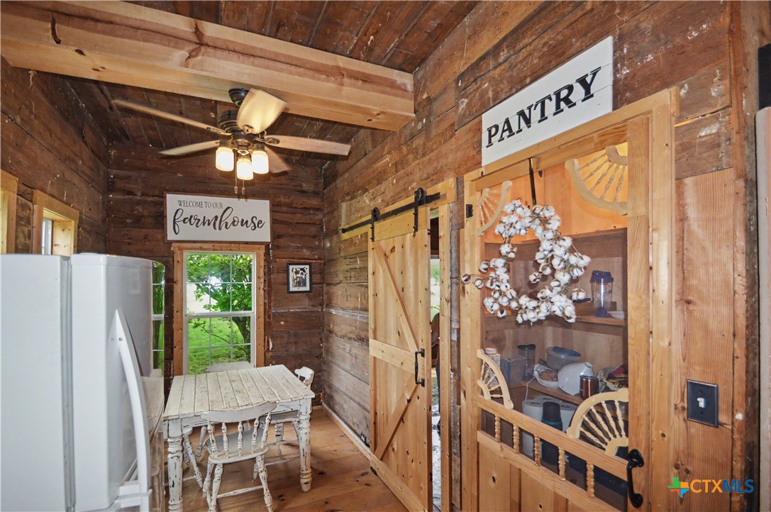 1312 Fm 581 Highway Property Photo 12