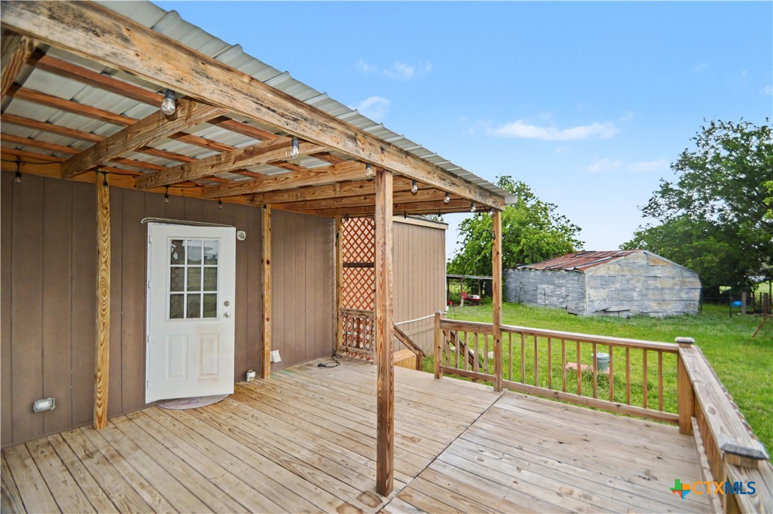 1312 Fm 581 Highway Property Photo 32