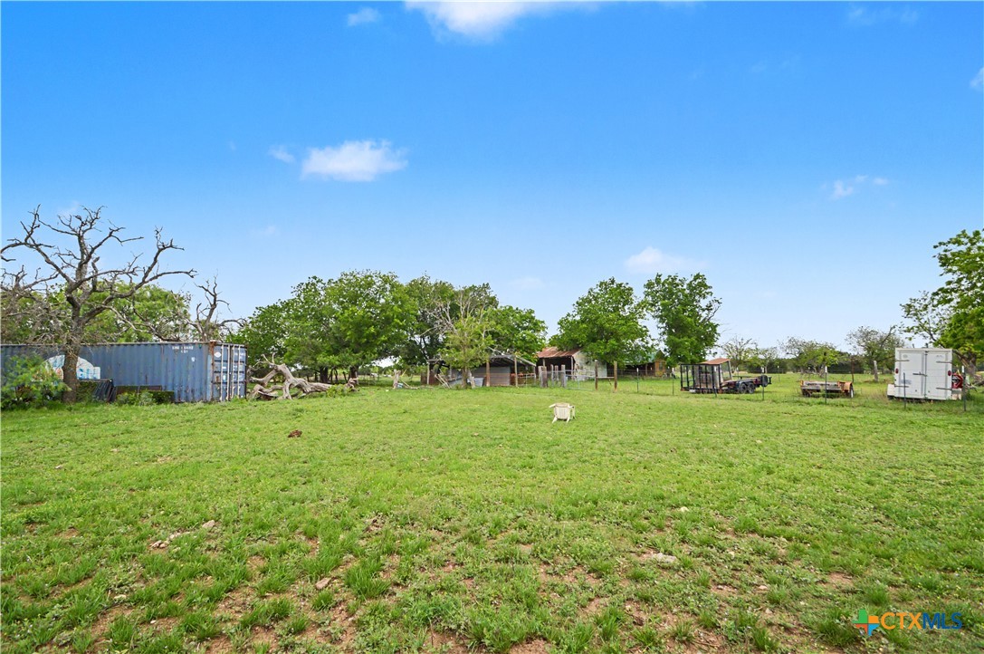1312 Fm 581 Highway Property Photo 35