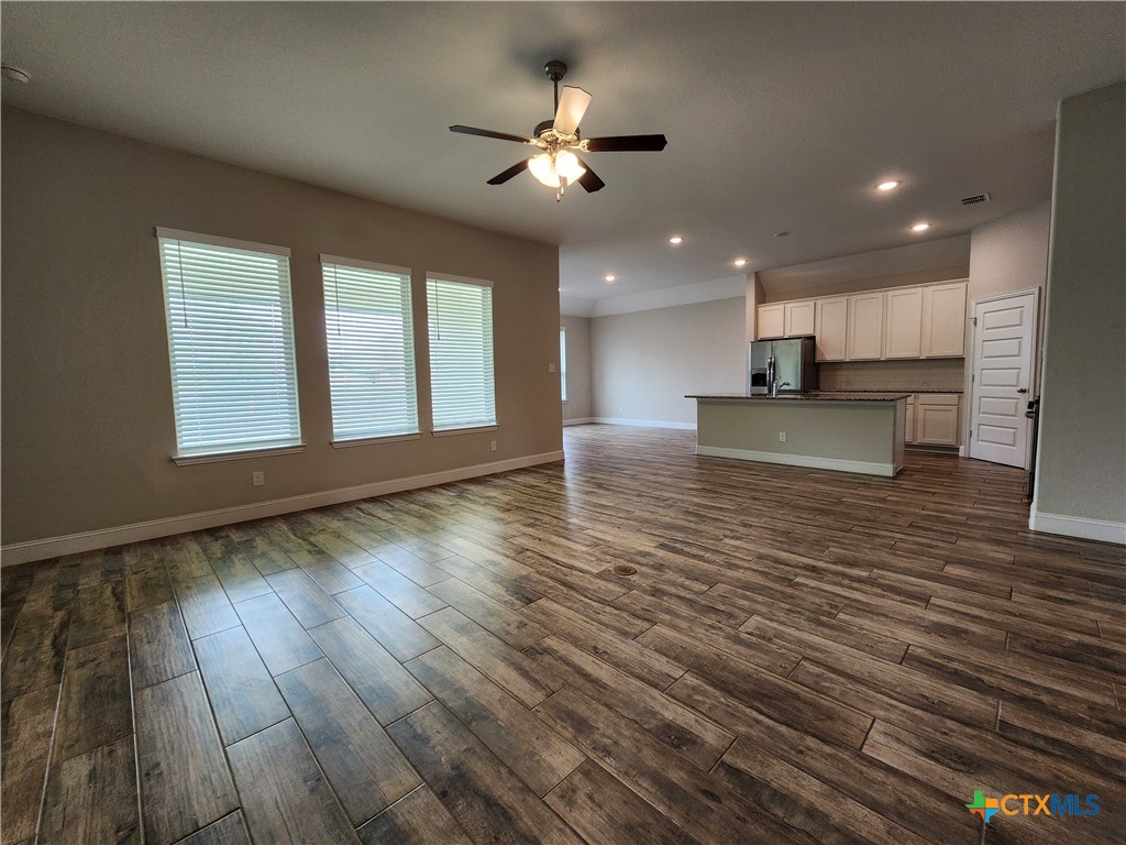 1331 Gruene Glen Property Photo 5
