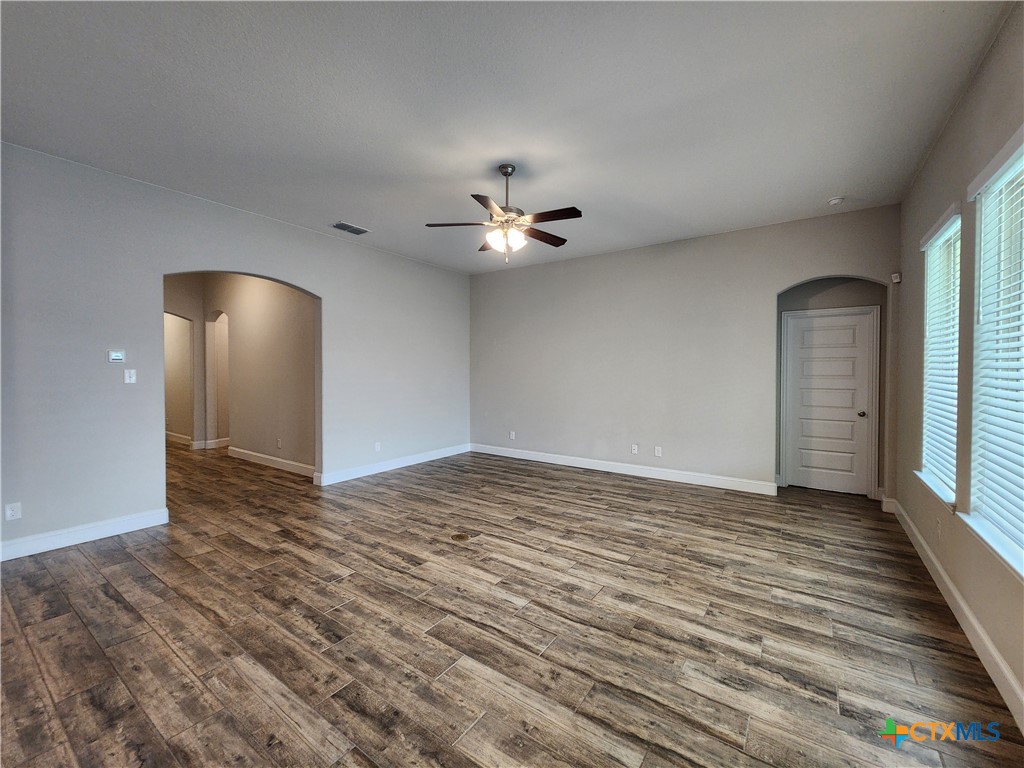 1331 Gruene Glen Property Photo 7