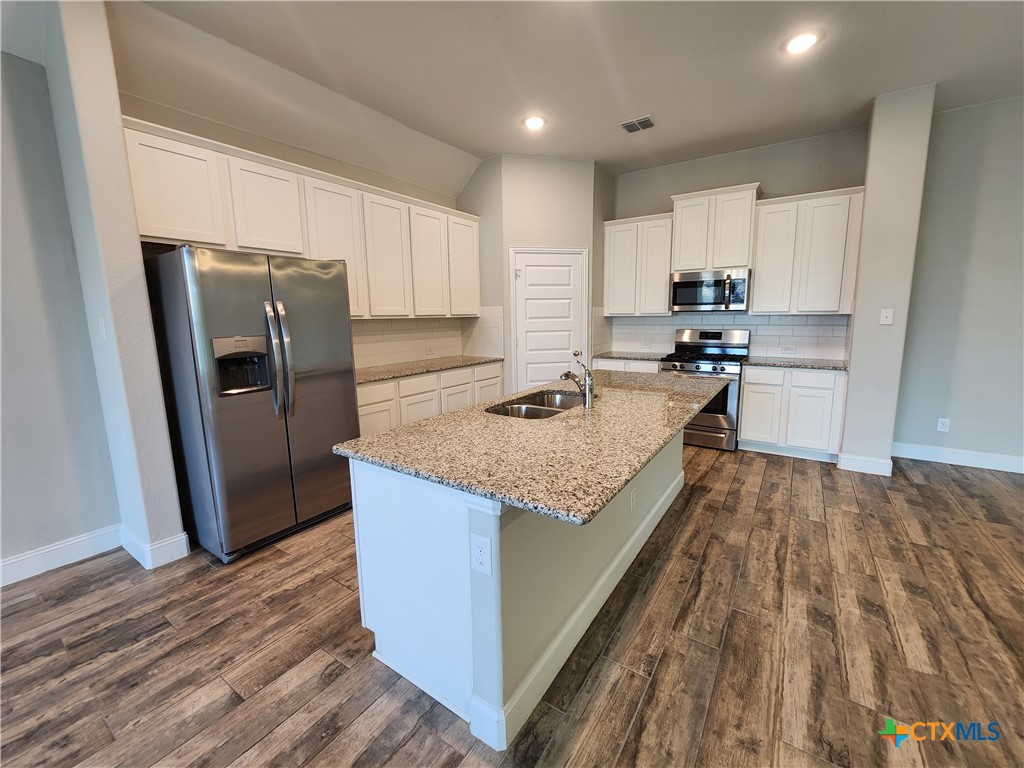 1331 Gruene Glen Property Photo 10