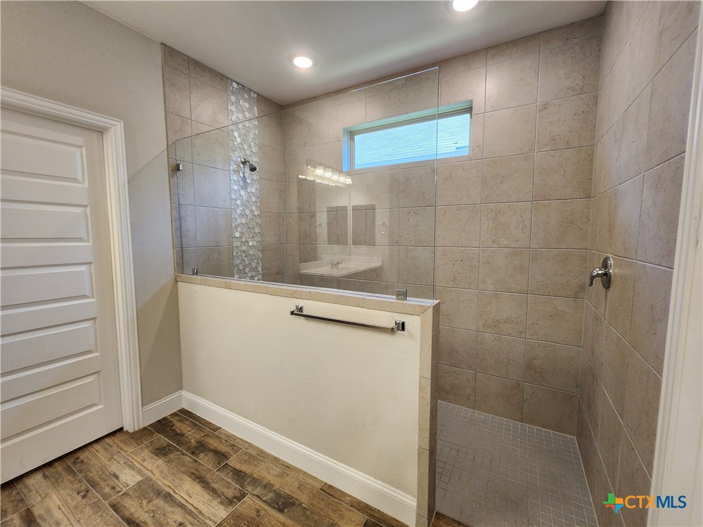 1331 Gruene Glen Property Photo 23