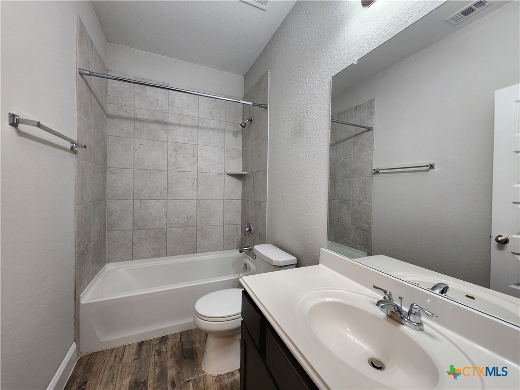 1331 Gruene Glen Property Photo 28