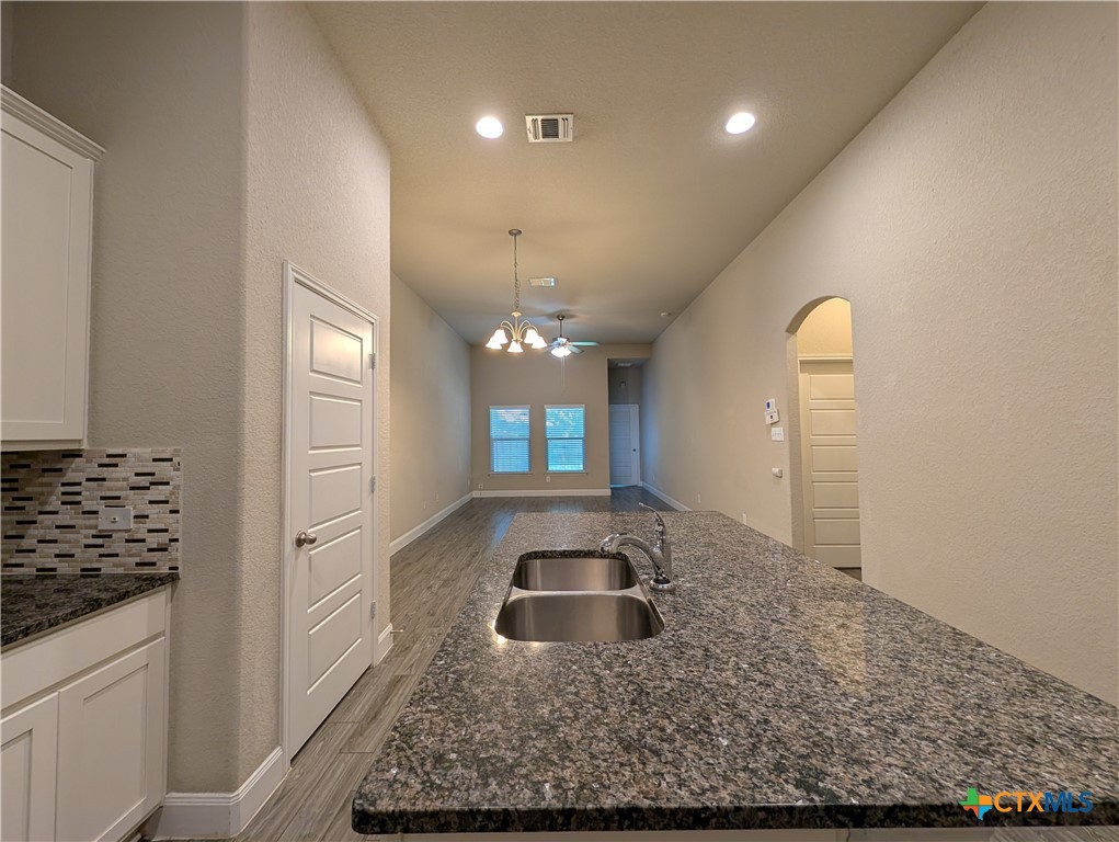 1211 Old Fm 306 Property Photo 8