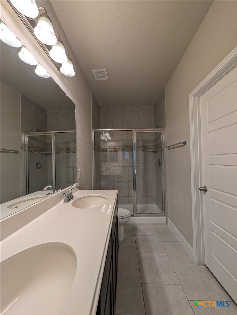 1211 Old Fm 306 Property Photo 14