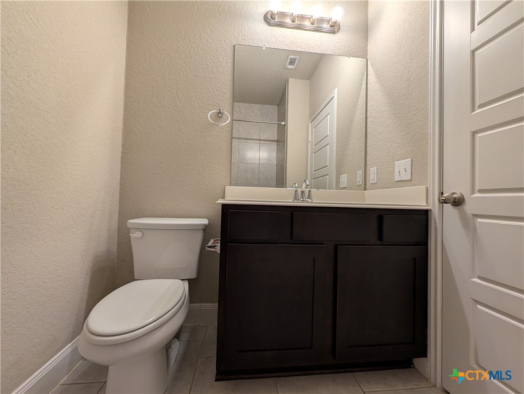 1211 Old Fm 306 Property Photo 19