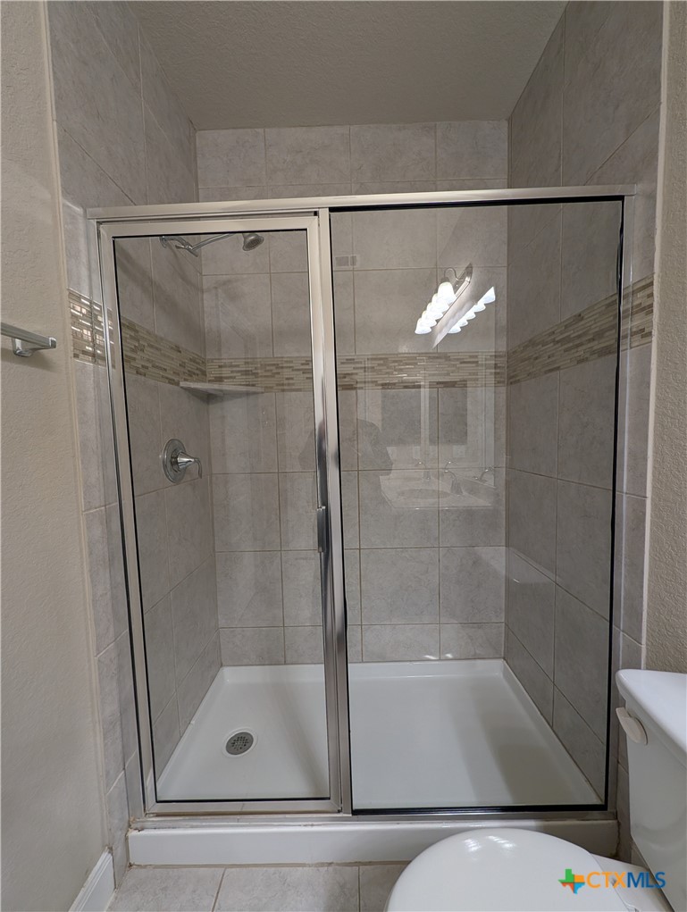 1209 Old Fm 306 Property Photo 11