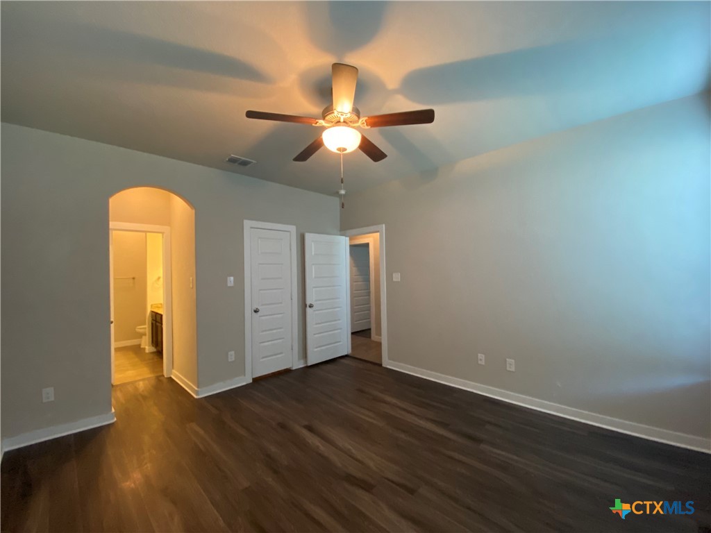 371 Creekside Curve Property Photo 11