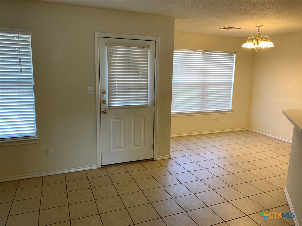 3014 Green Mountain Drive Property Photo 5