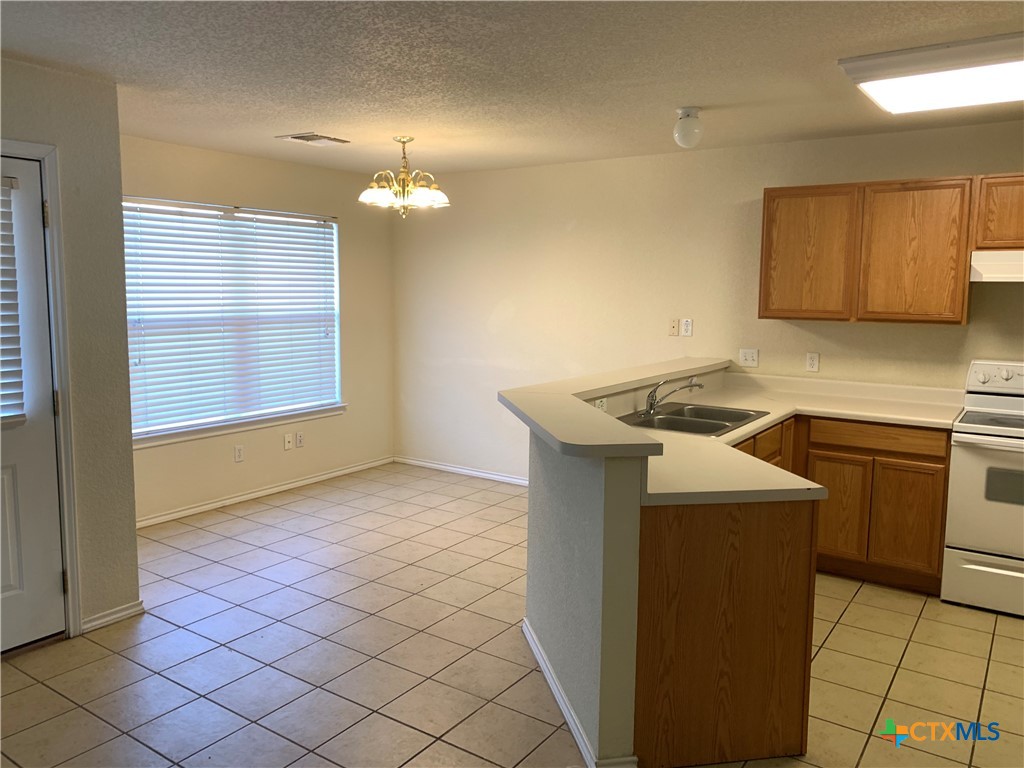 3014 Green Mountain Drive Property Photo 10