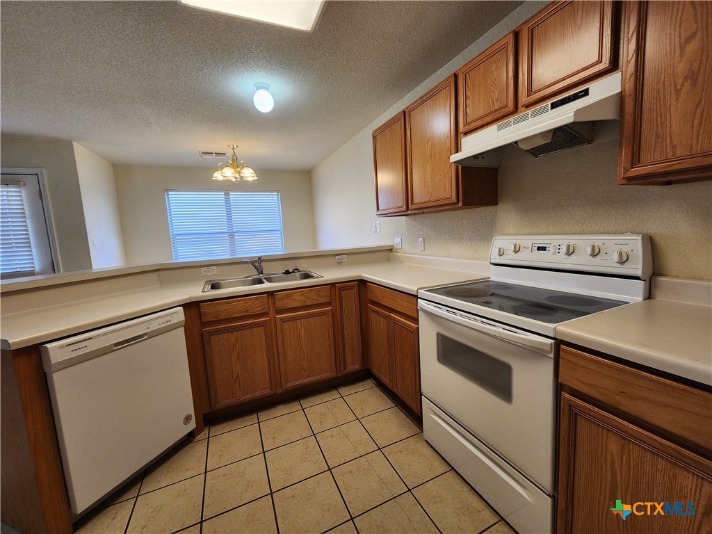 3014 Green Mountain Drive Property Photo 11