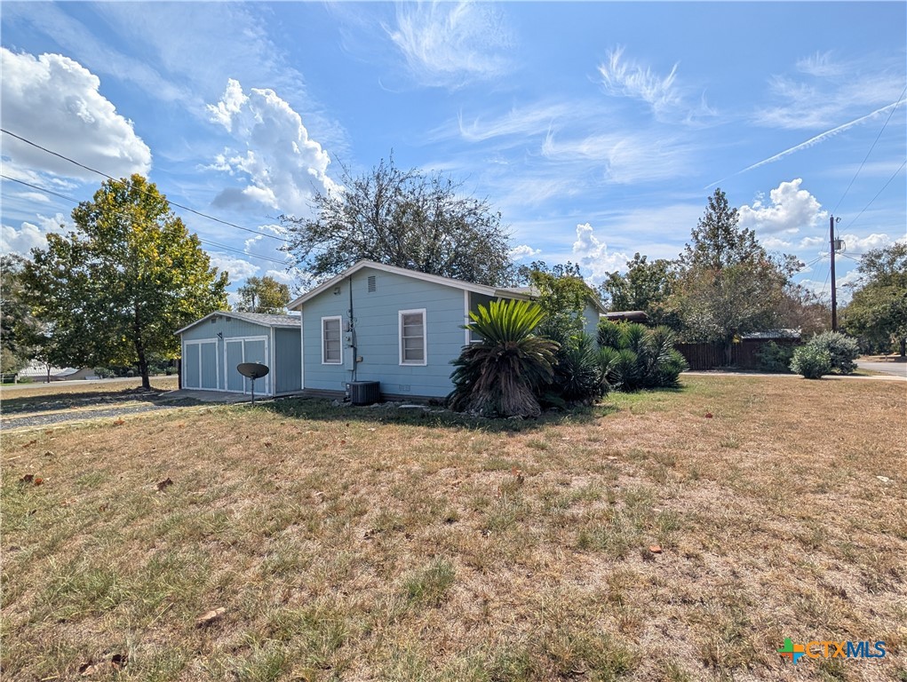 890 Josephine Street Property Photo 37