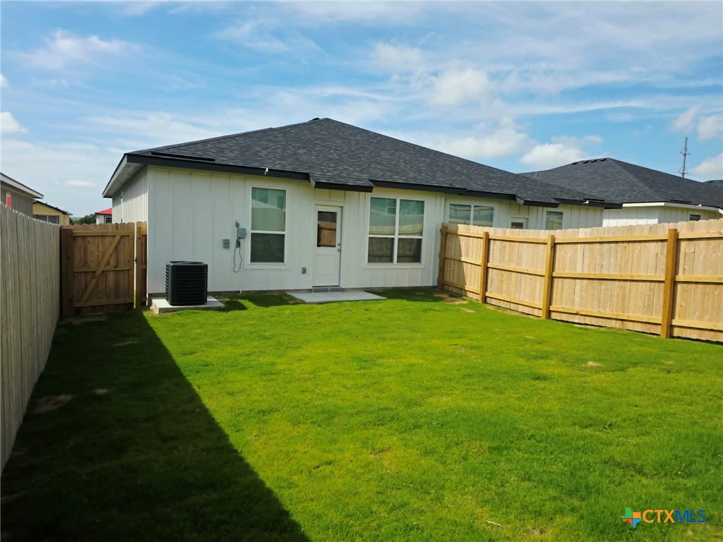 3805 Sugar Hackberry Trail B Property Photo 22