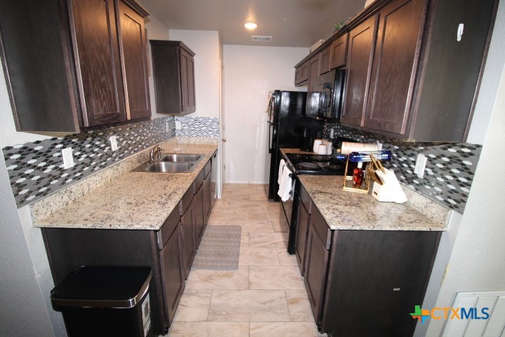 539 Lost Trail A Property Photo 6