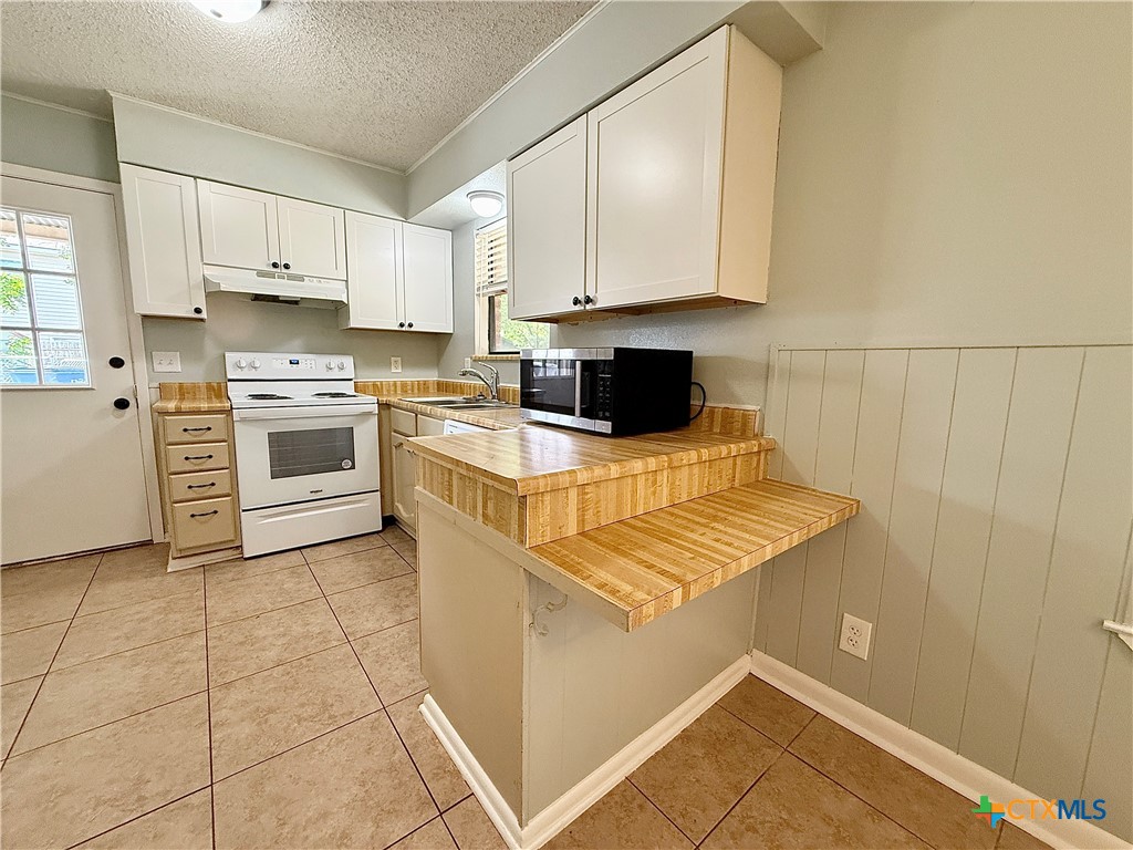 705 Woodcrest Circle Property Photo 10