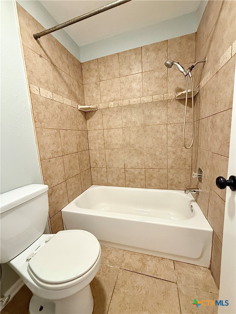 705 Woodcrest Circle Property Photo 13