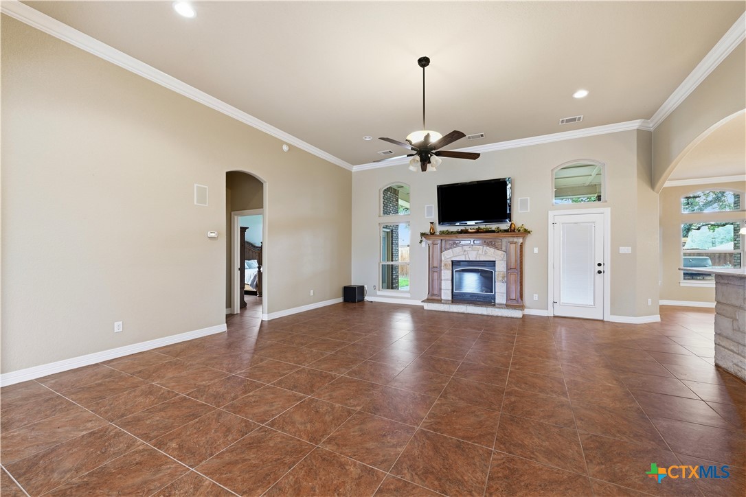 8006 Ridgeway Court Property Photo 2