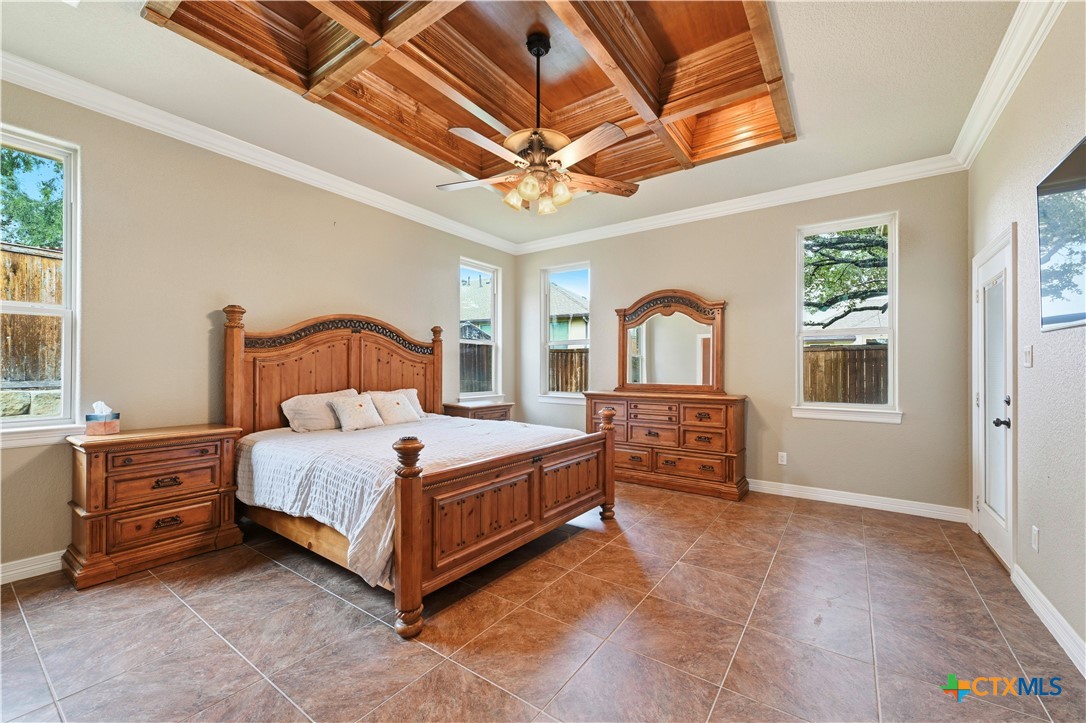 8006 Ridgeway Court Property Photo 14