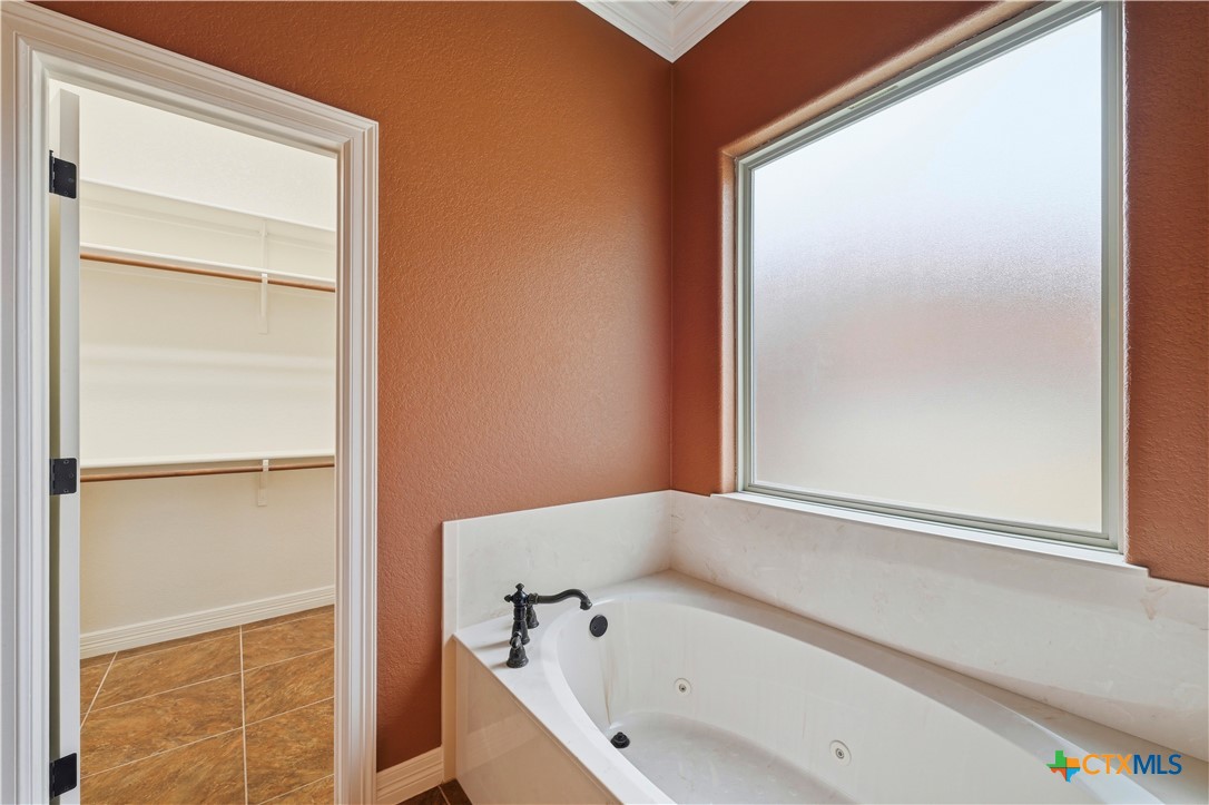 8006 Ridgeway Court Property Photo 19