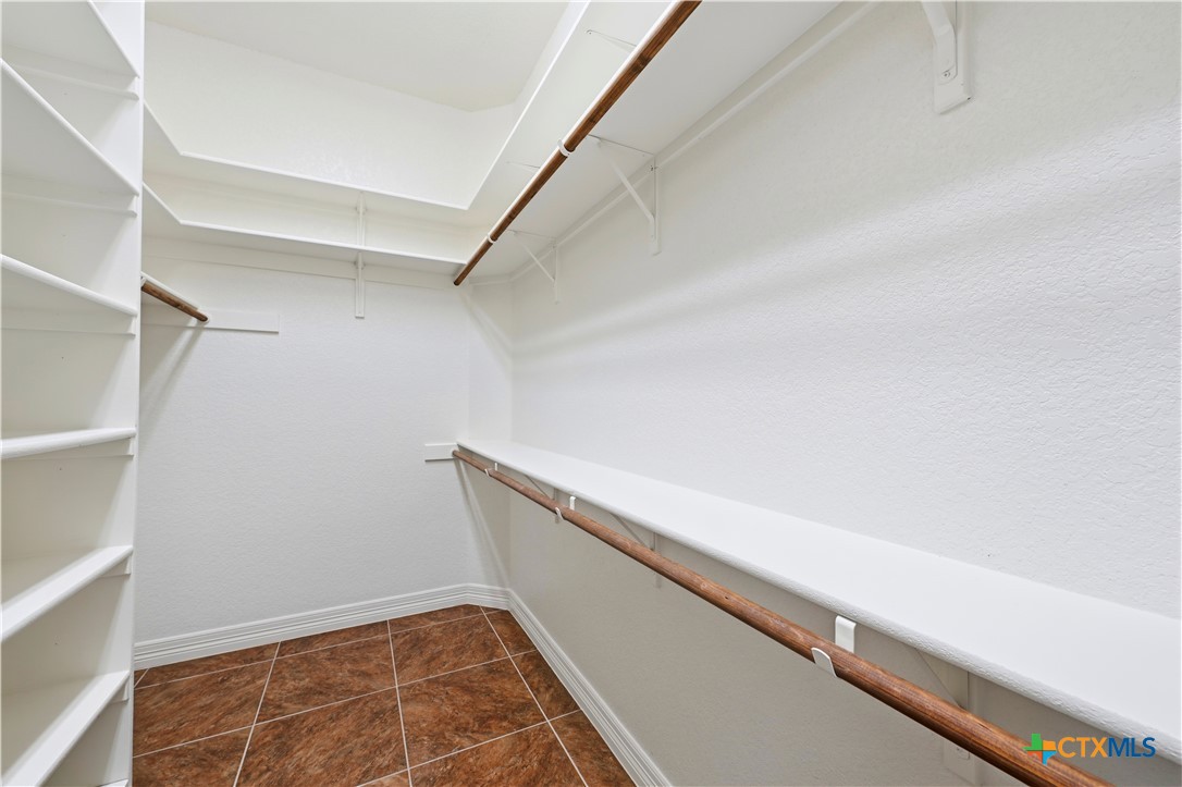8006 Ridgeway Court Property Photo 20