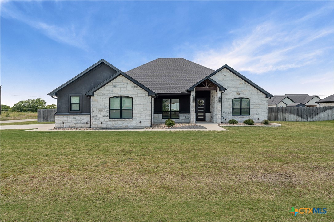 8162 Travertine Lane Property Photo 1