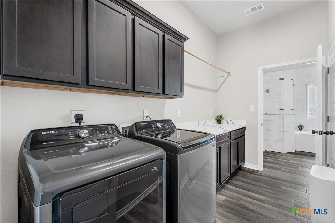 8162 Travertine Lane Property Photo 31