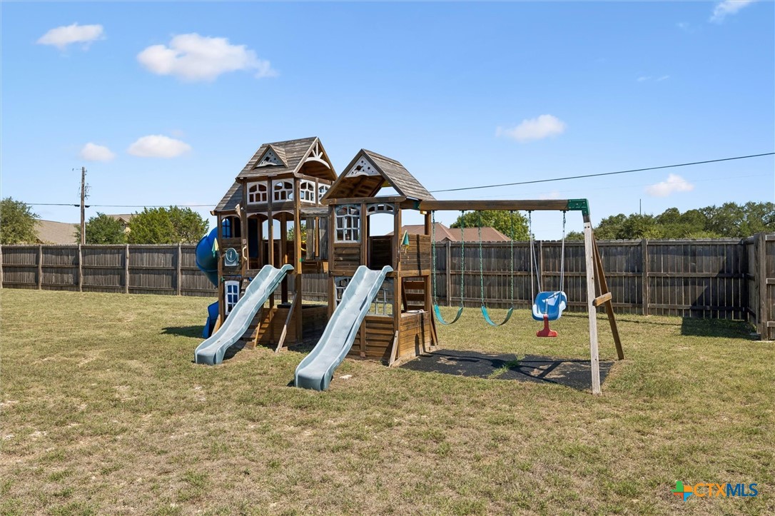212 Christine Lane Property Photo 10