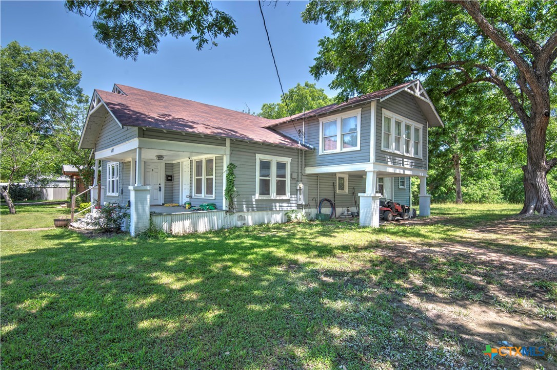407 8th Street Property Photo 3