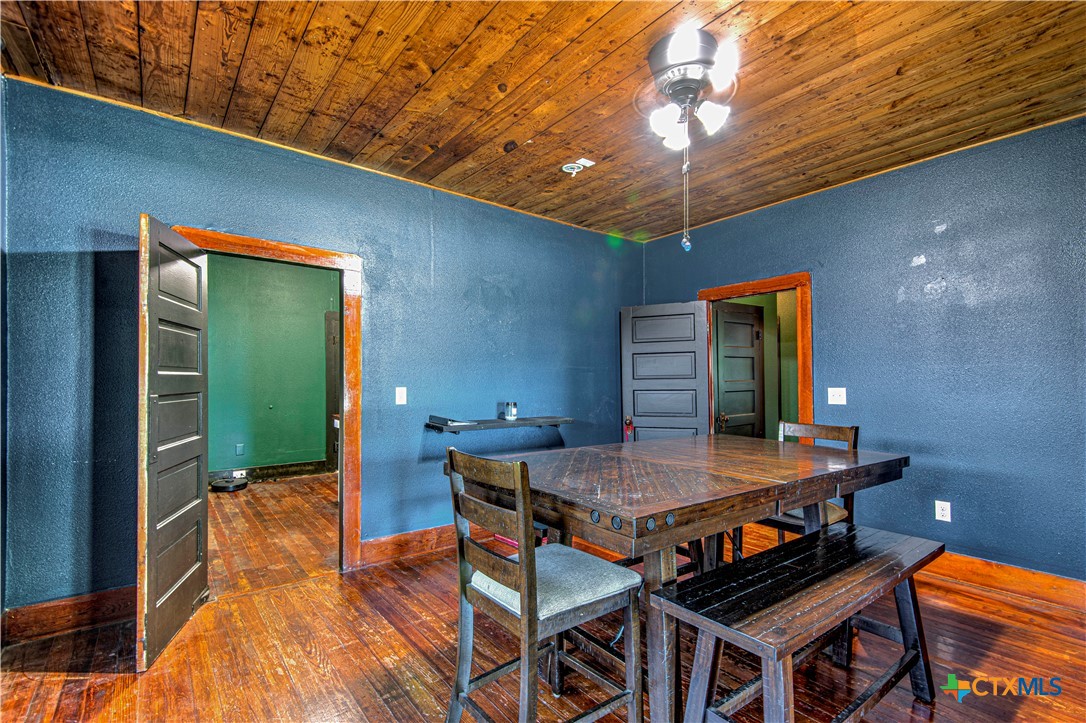 407 8th Street Property Photo 11