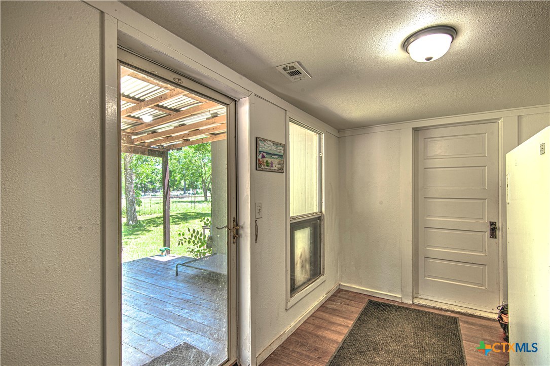 407 8th Street Property Photo 17