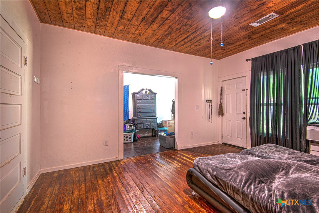407 8th Street Property Photo 25