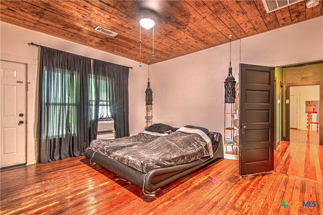 407 8th Street Property Photo 26