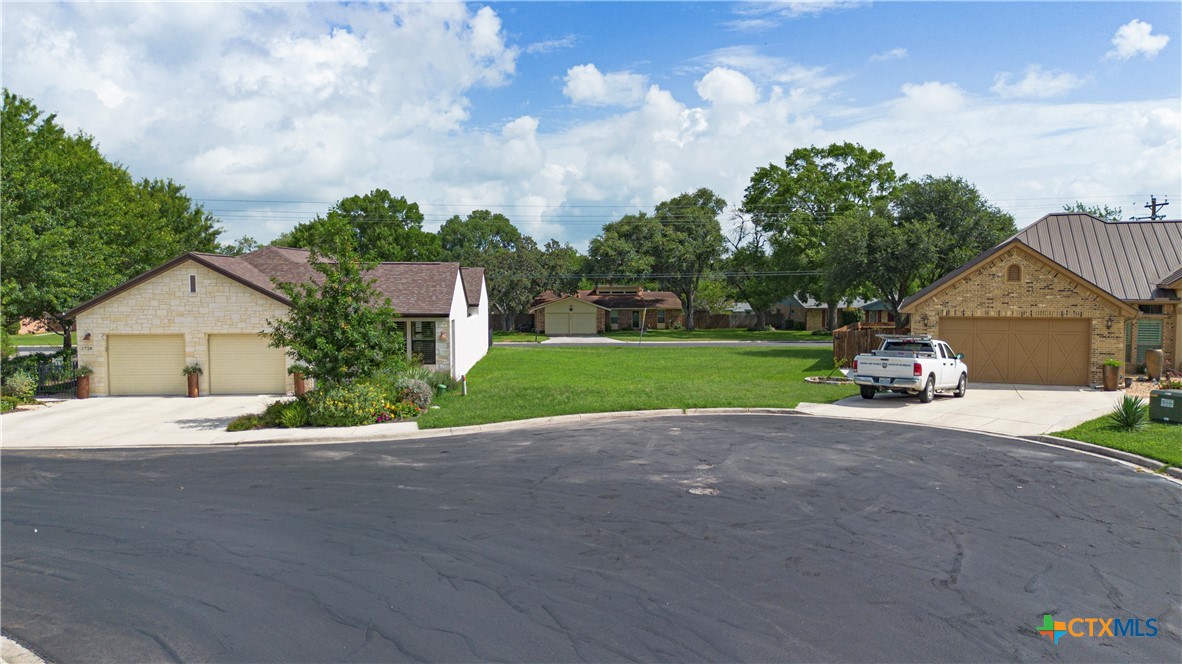1732 Nordberg Property Photo 4
