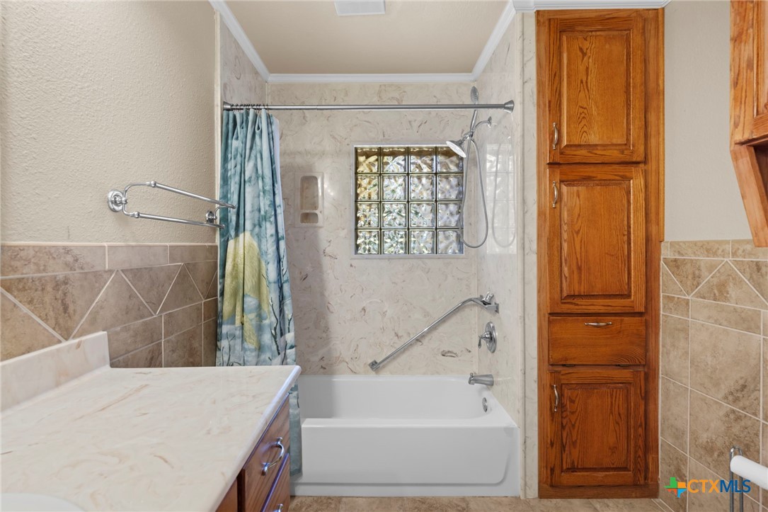 3817 Lancelot Lane Property Photo 14